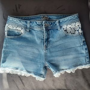 Justice, girl's cute little denim & lace shorts size 16 R